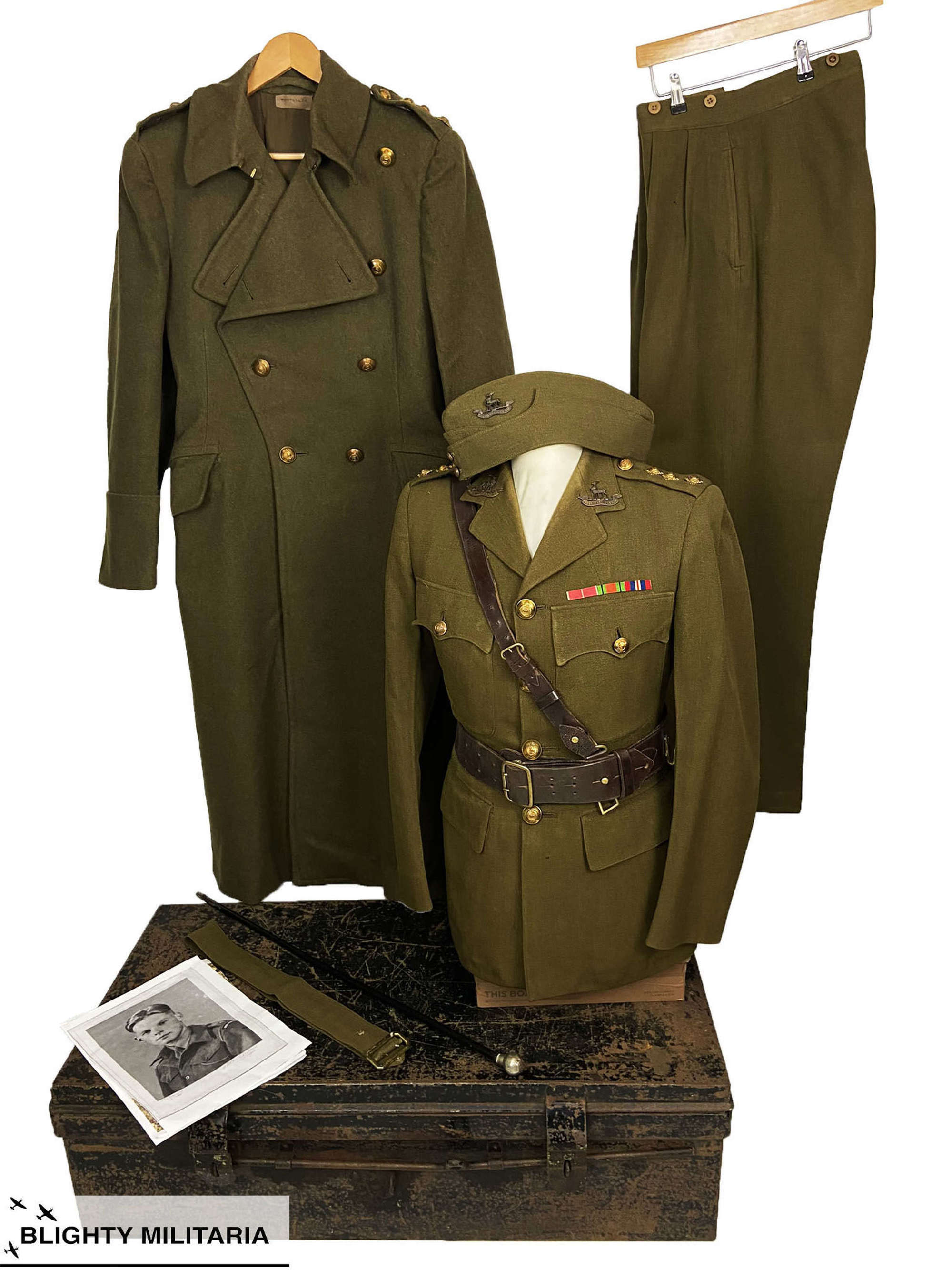 Original WW2 Royal Warwickshire Regiment Officer's Grouping - Mantell
