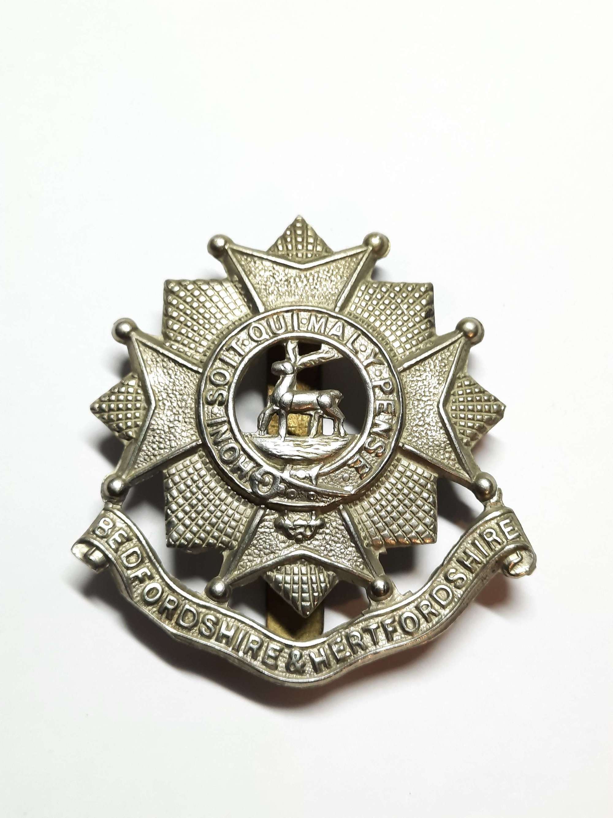 Bedfordshire and Hertfordshire Cap Badge