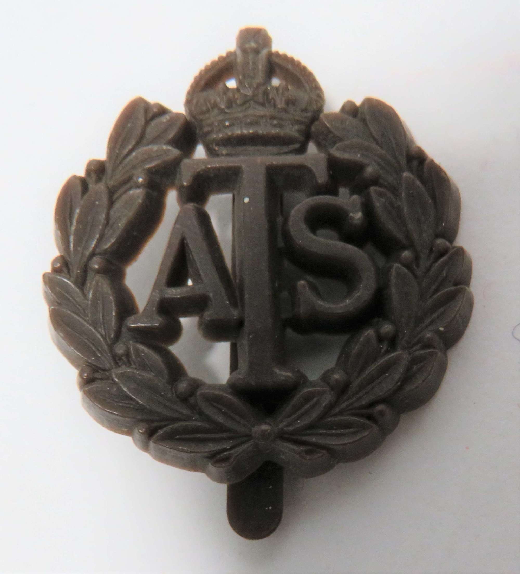 WW2 Plastic Economy A.T.S Cap Badge