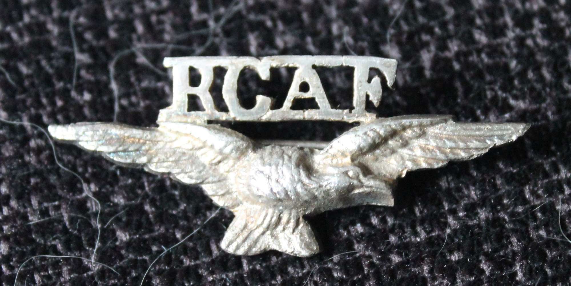 Royal Canadian Air Force Silver Sweetheart Badge