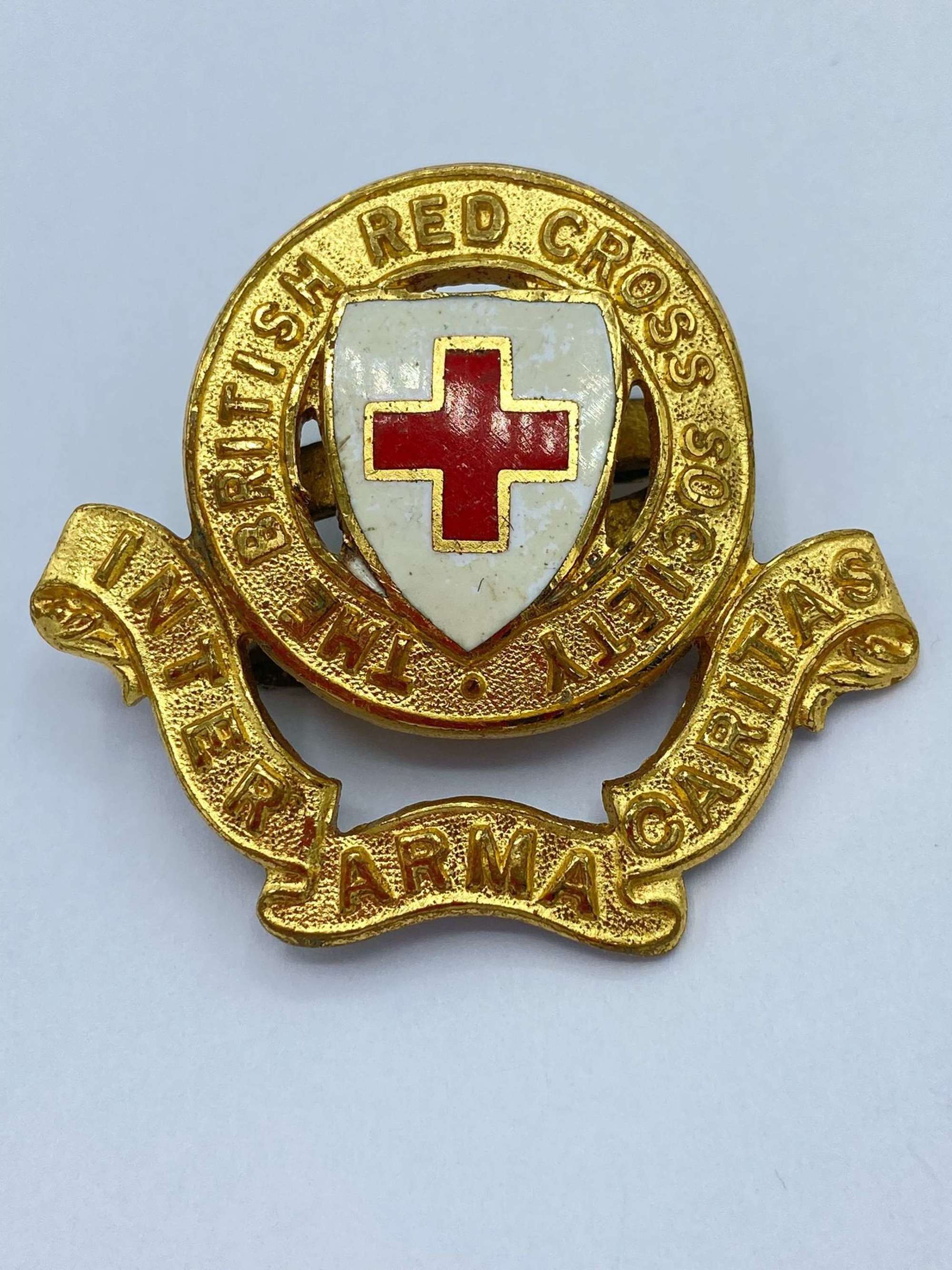 WW2 British Red Cross Society Enamel & Gilt Cap Badge