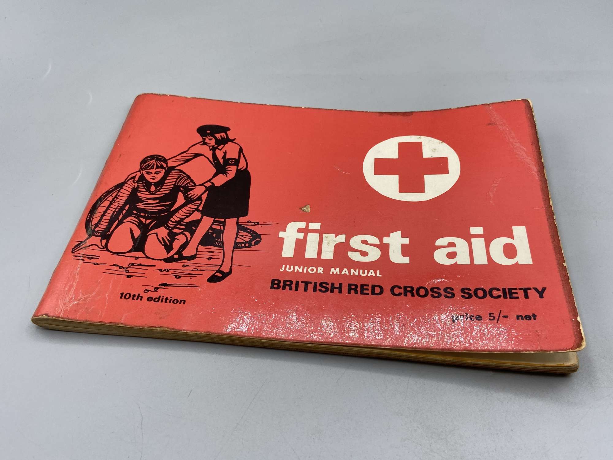 Vintage Collectable 1969 First Aid Junior Red Cross Manual