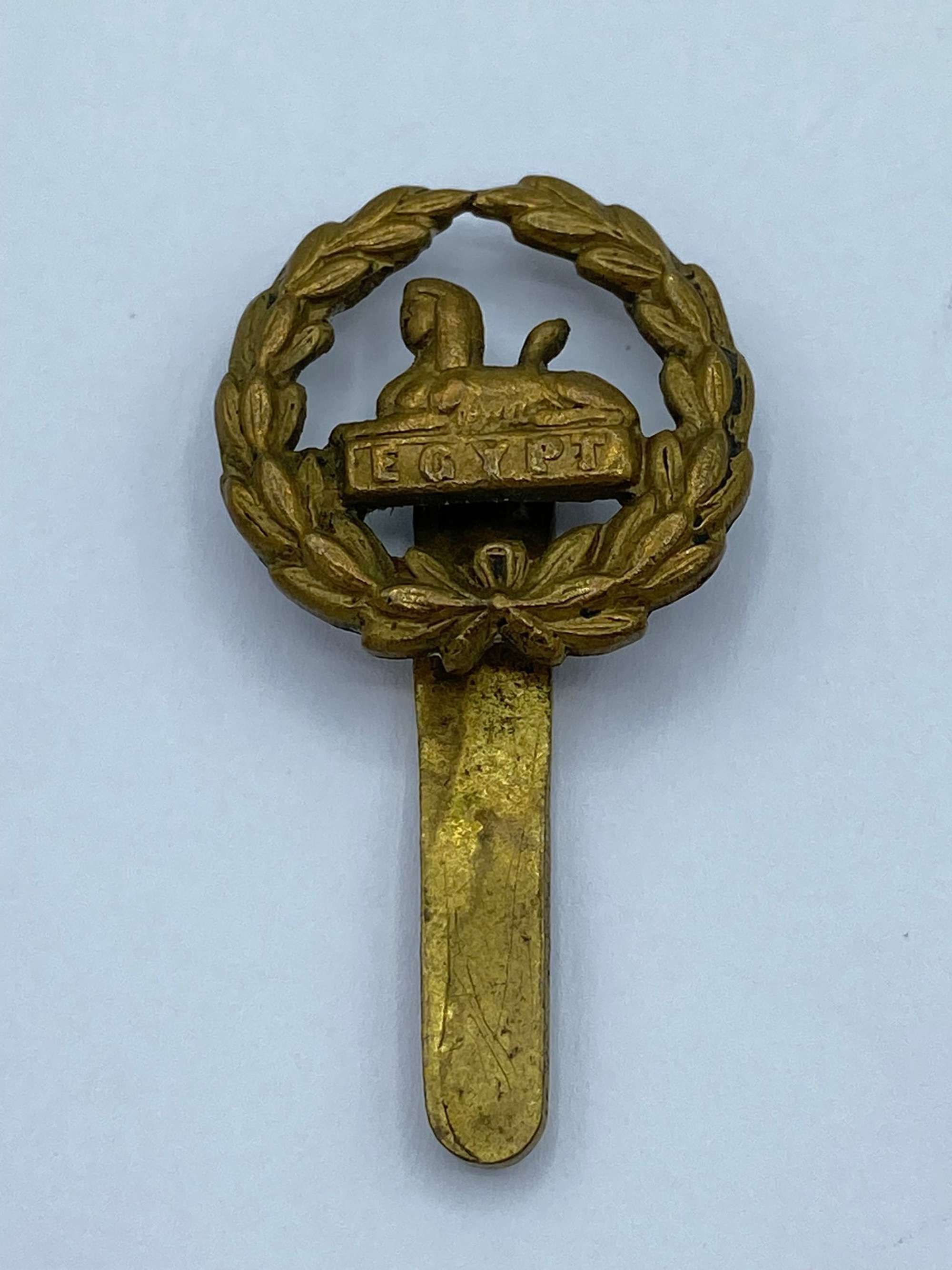 WW1 Gloucestershire Regiment REAR / BACK Cap Badge
