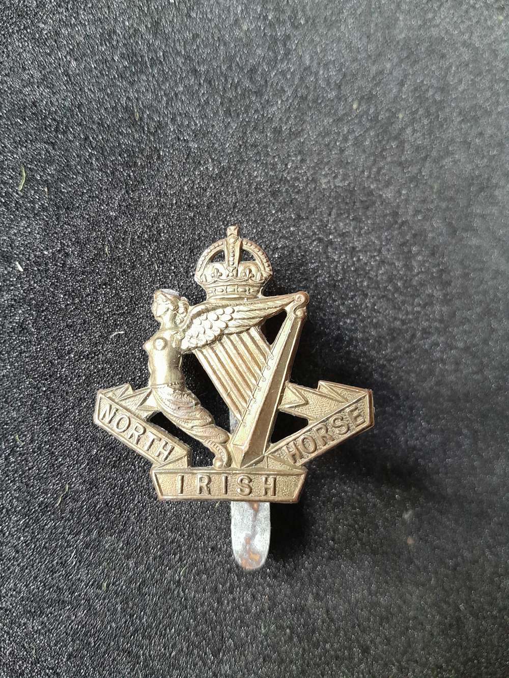 North Irish Horse Cap Badge