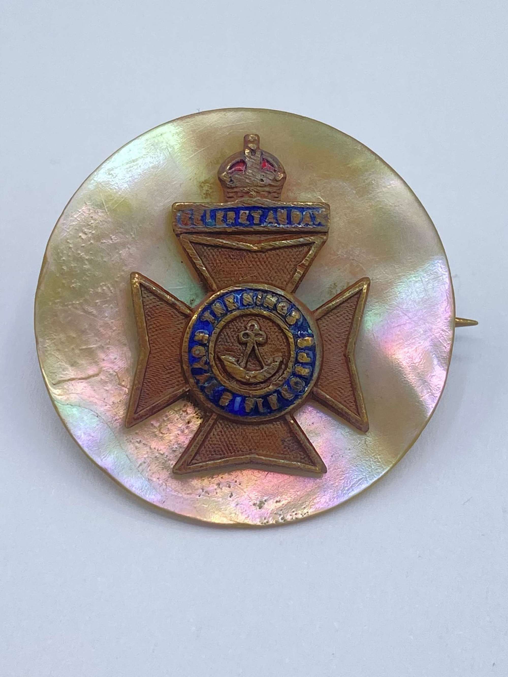 WW1 King's Royal Rifle Corps Mother Of Pearl Sweetheart Brooch Badge