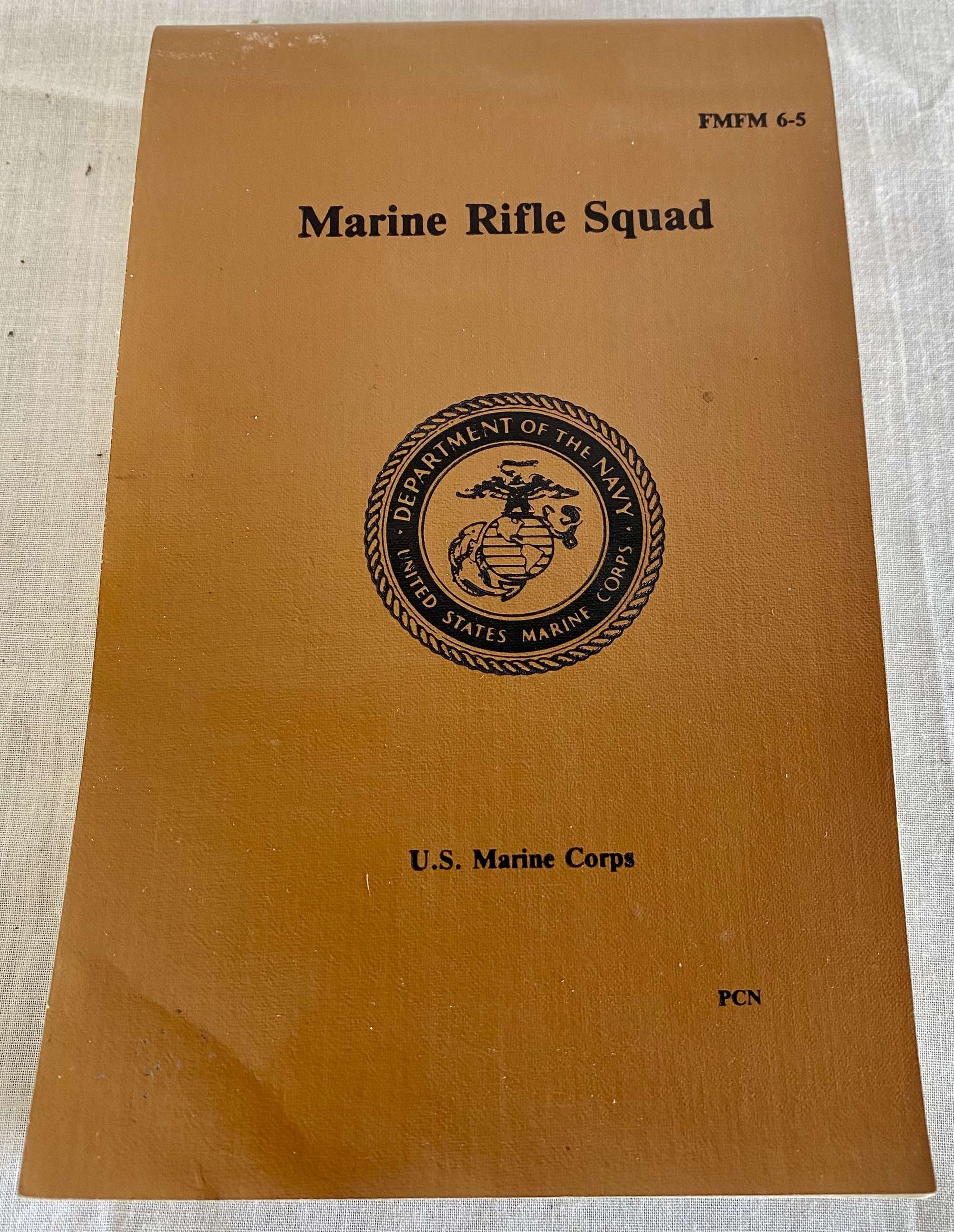 US Military Issue Marine Rifle Squad US Marine Corps FMFM 6-5 Booklet