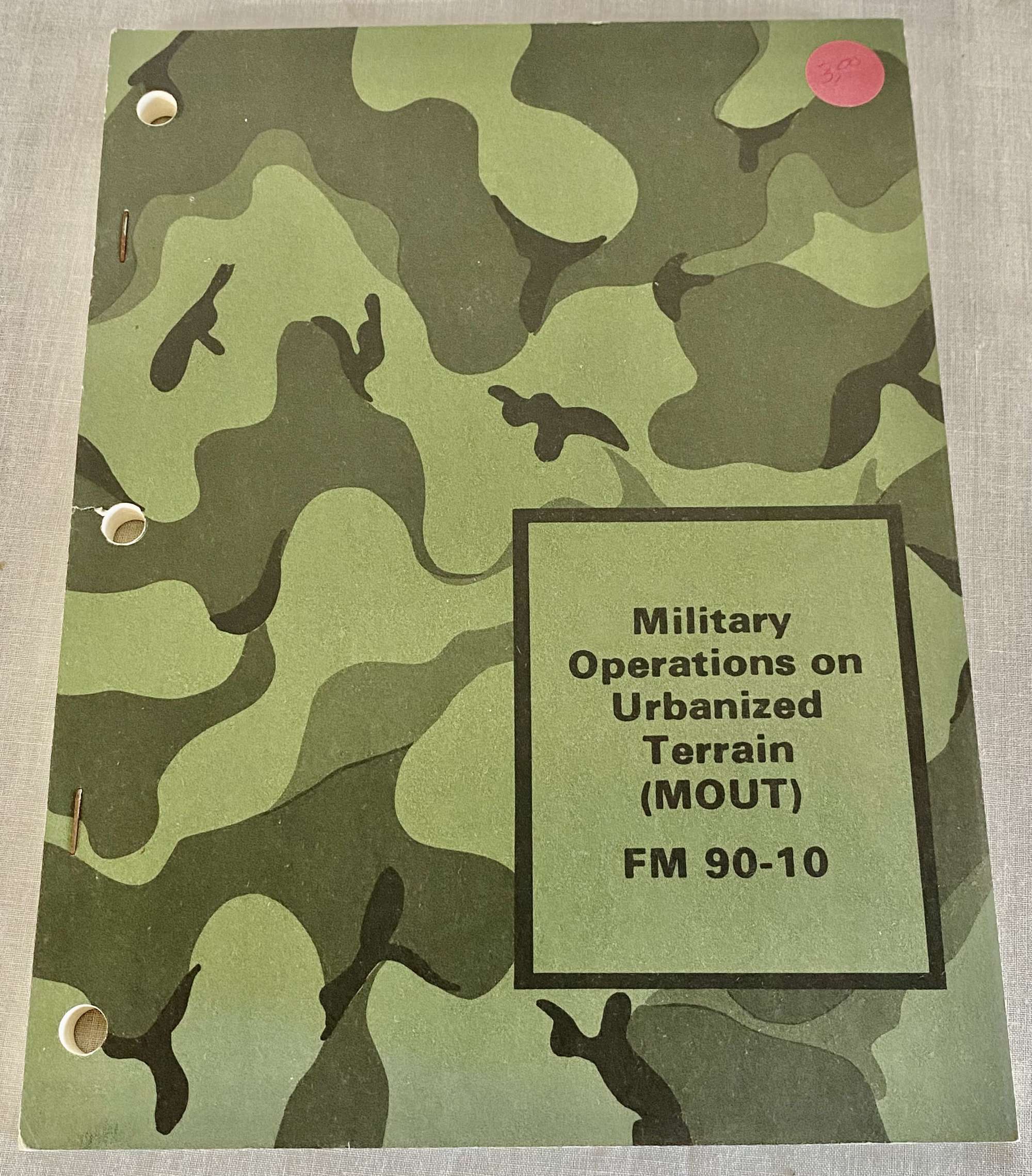 US Military Issue Operations On Urbanised Terrain (MOUT) FM90-10 Booklet