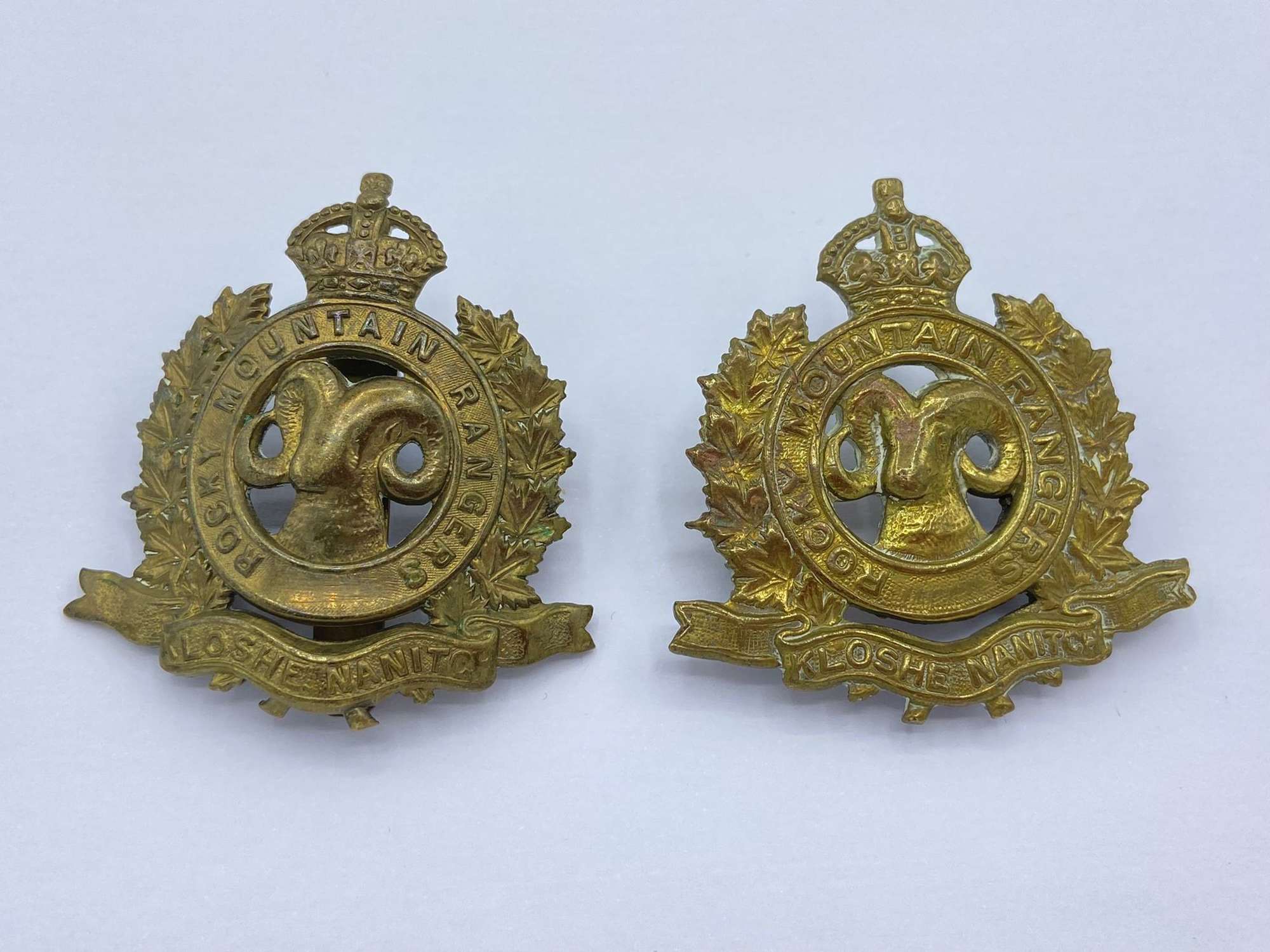 WW2 Canadian Army Rocky Mountain Rangers Cap Badges Slider & Prongs