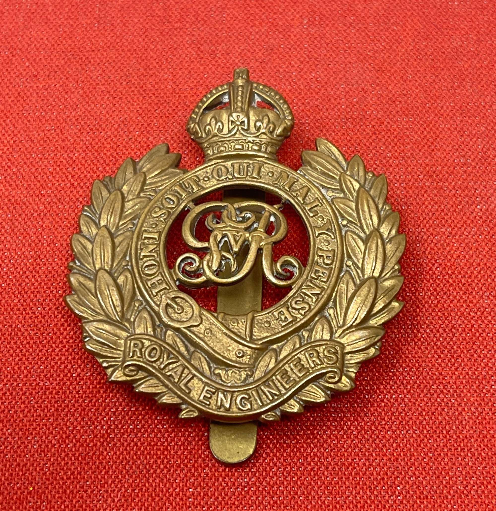 WWII Royal Engineers Brass Cap Badge