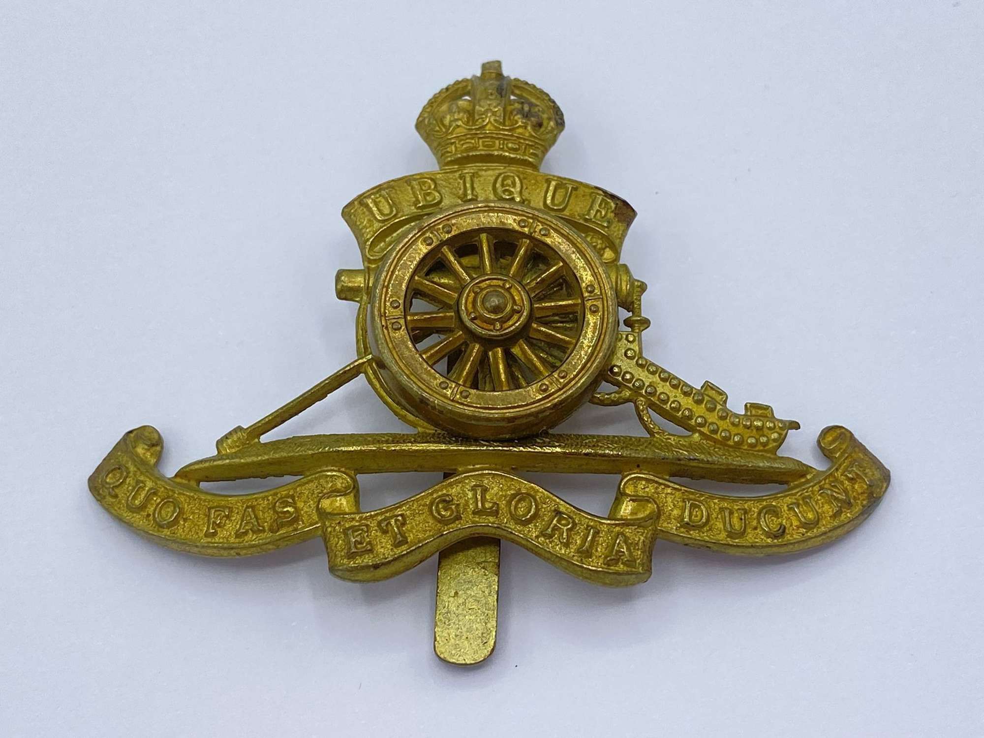 WW2 British Royal Artillery Officers Slider Cap Badge  Spinning Wheel