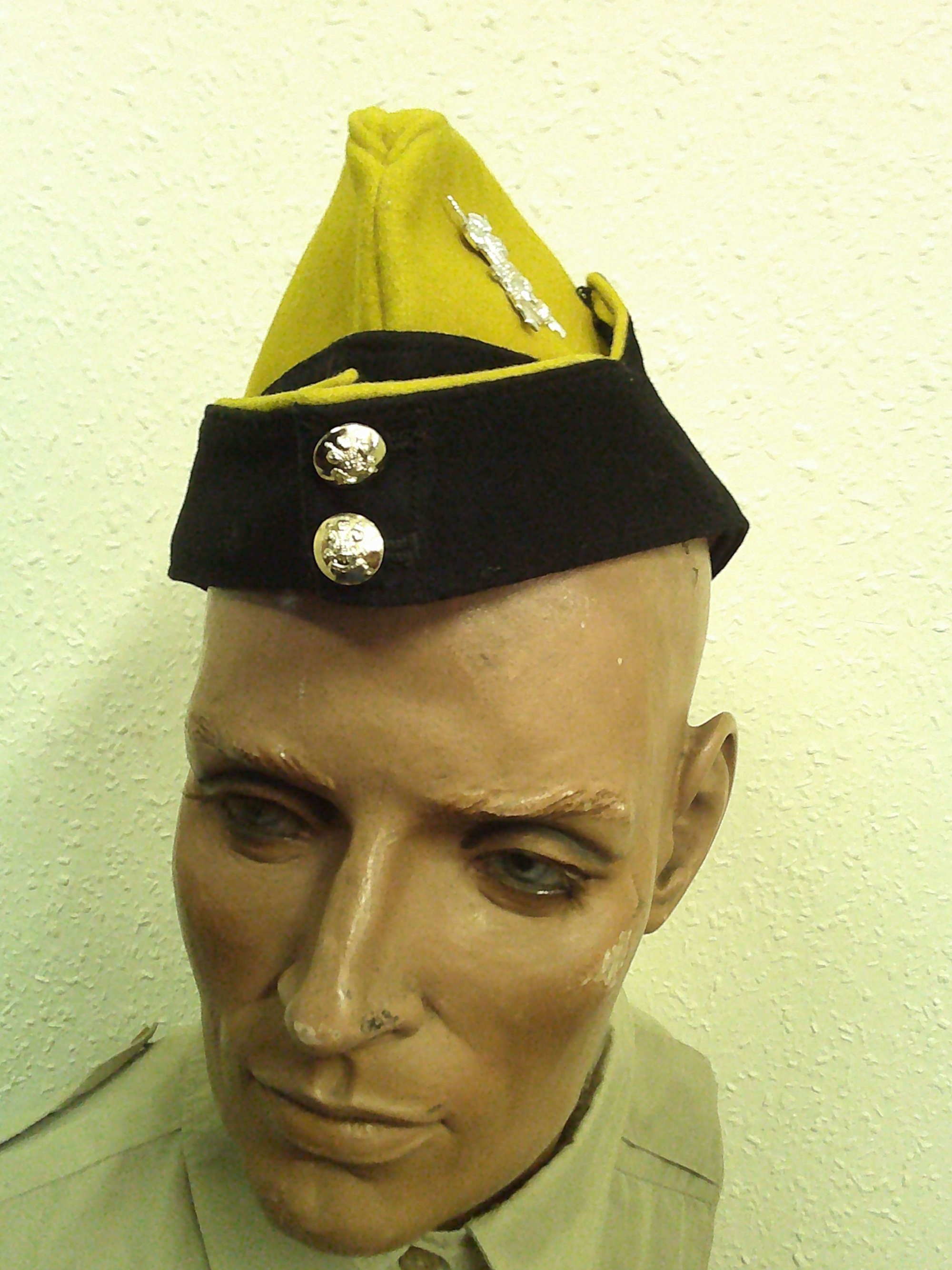 3rd CARABINIERS SIDE CAP /FORAGE CAP