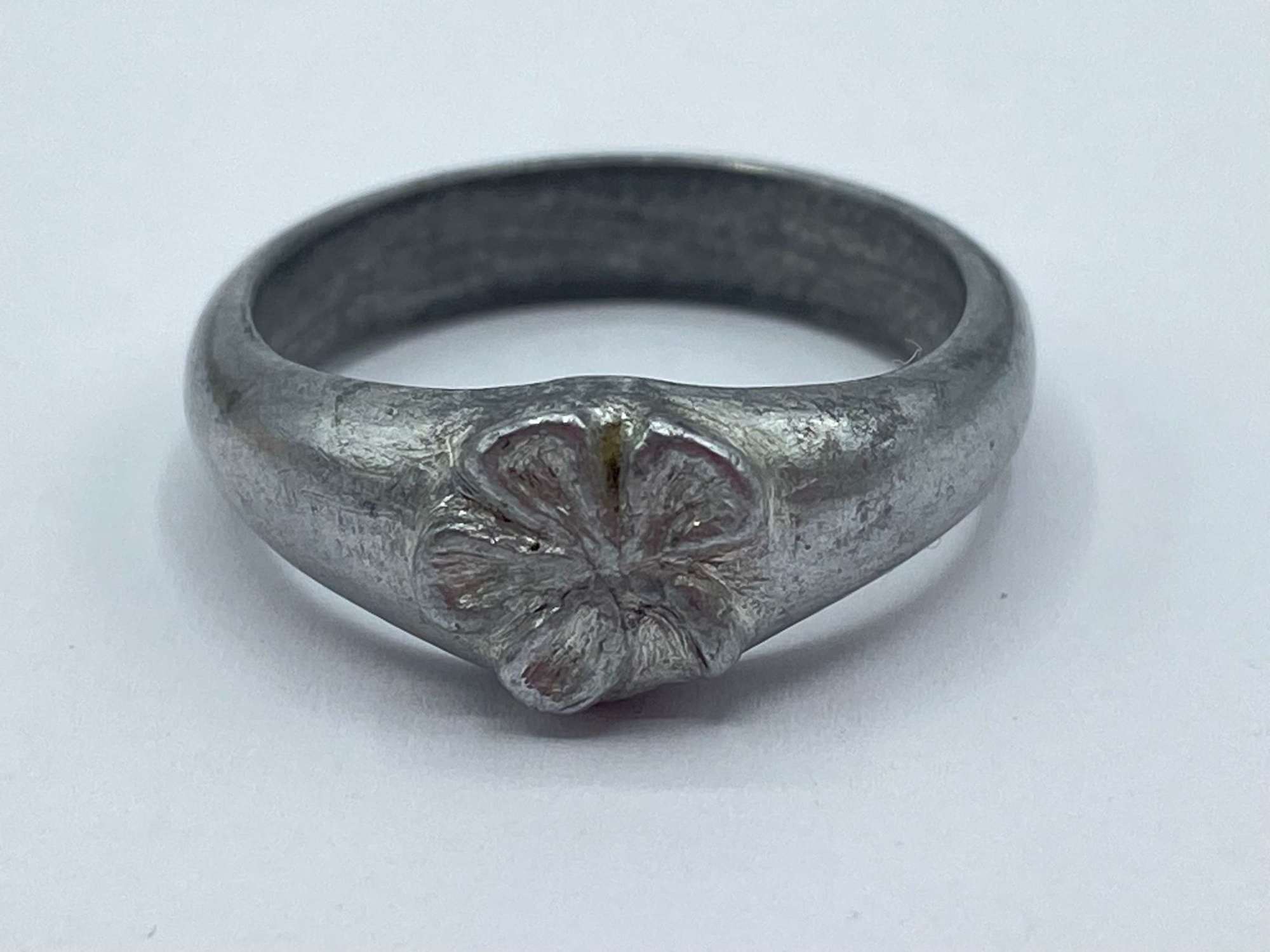 WW2 Period Aluminium Prisoner Of War Four Leaf Lucky Clover Ring