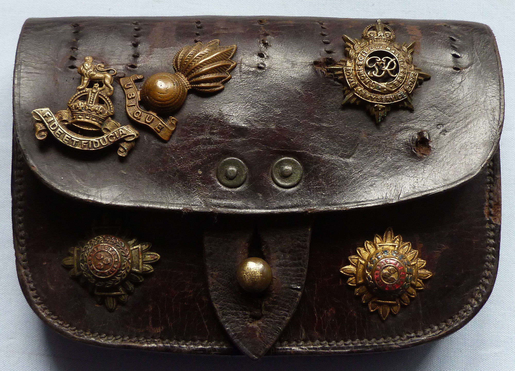 Dated 1902 British Army Officer’s Sam Browne Belt Ammo Pouch with Badges