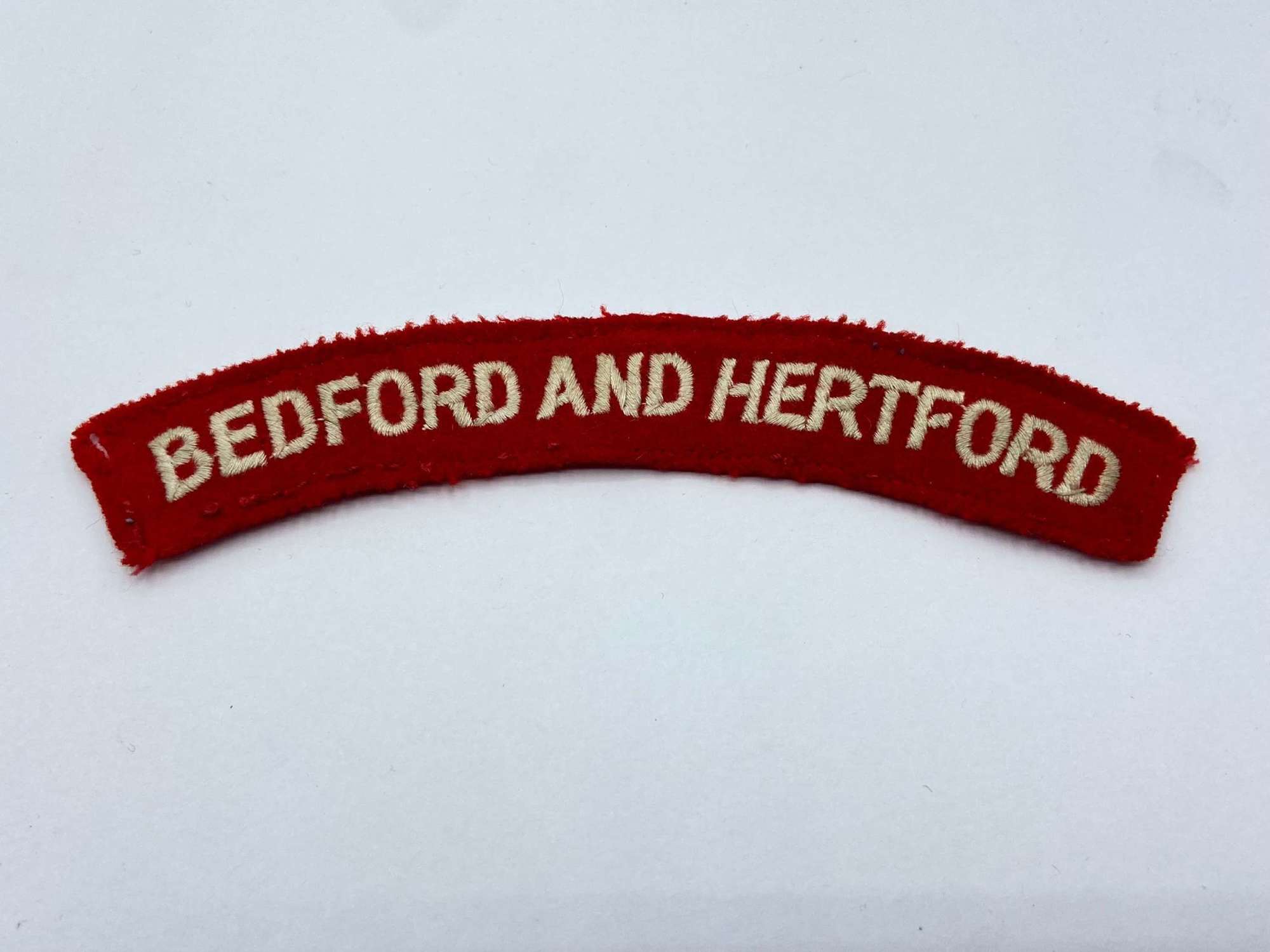 Early Post WW2 Bedfordshire and Hertfordshire Regiment Shoulder Title
