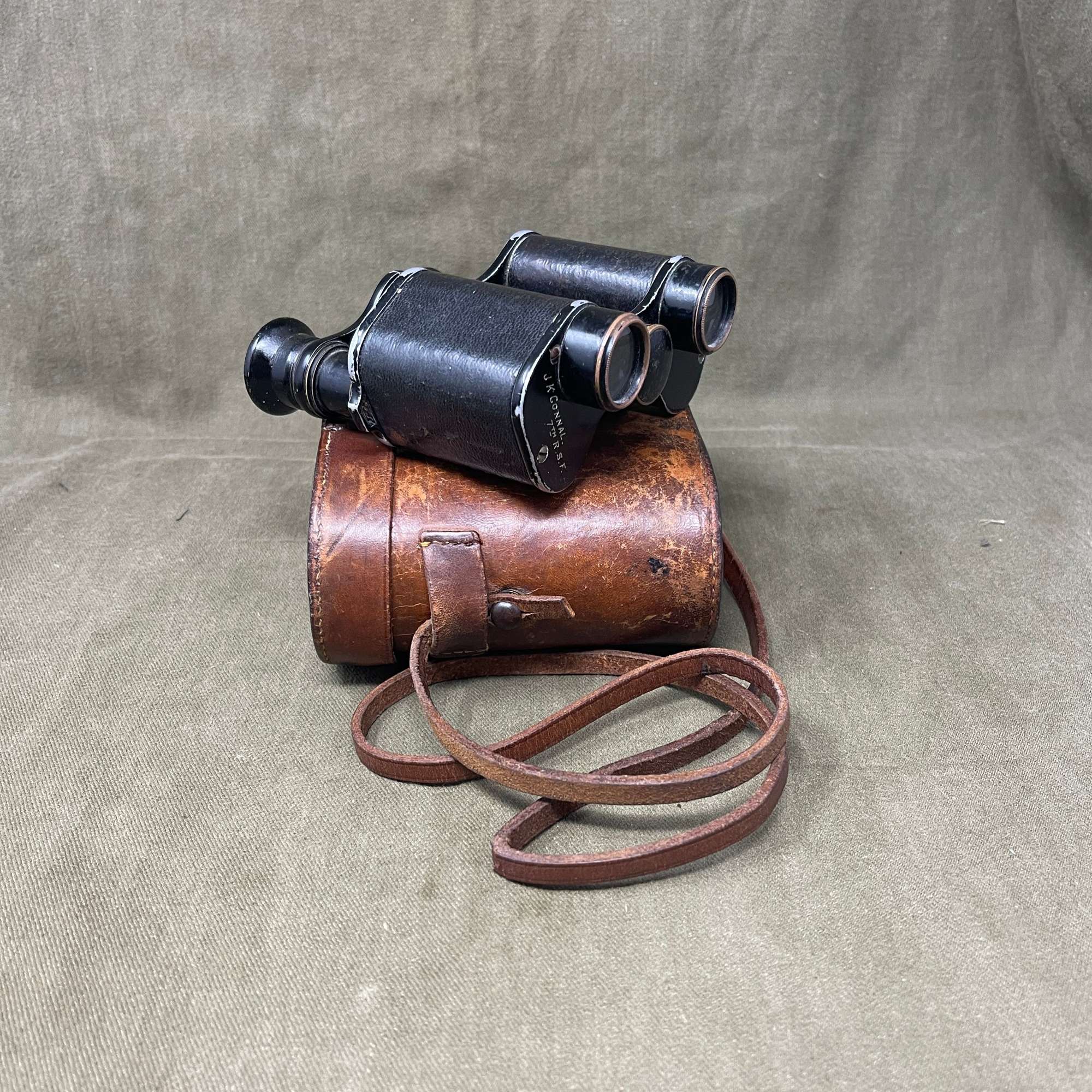WW1 Pair of French Prismatic Zeeda Binoculars.