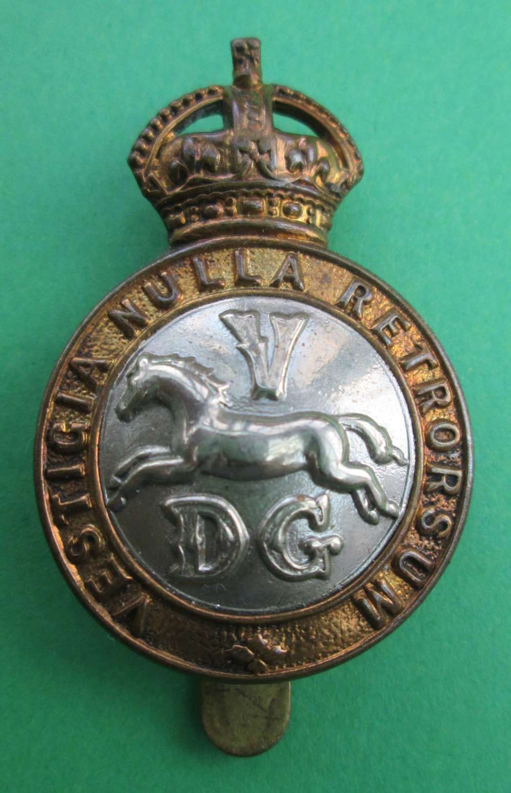 5TH DRAGOON GUARDS CAP BADGE