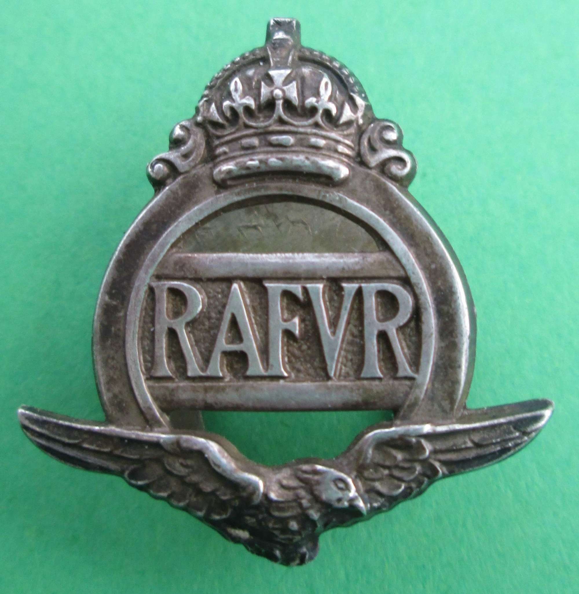 ROYAL AIR FORCE VOLUNTEER RESERVE BADGE
