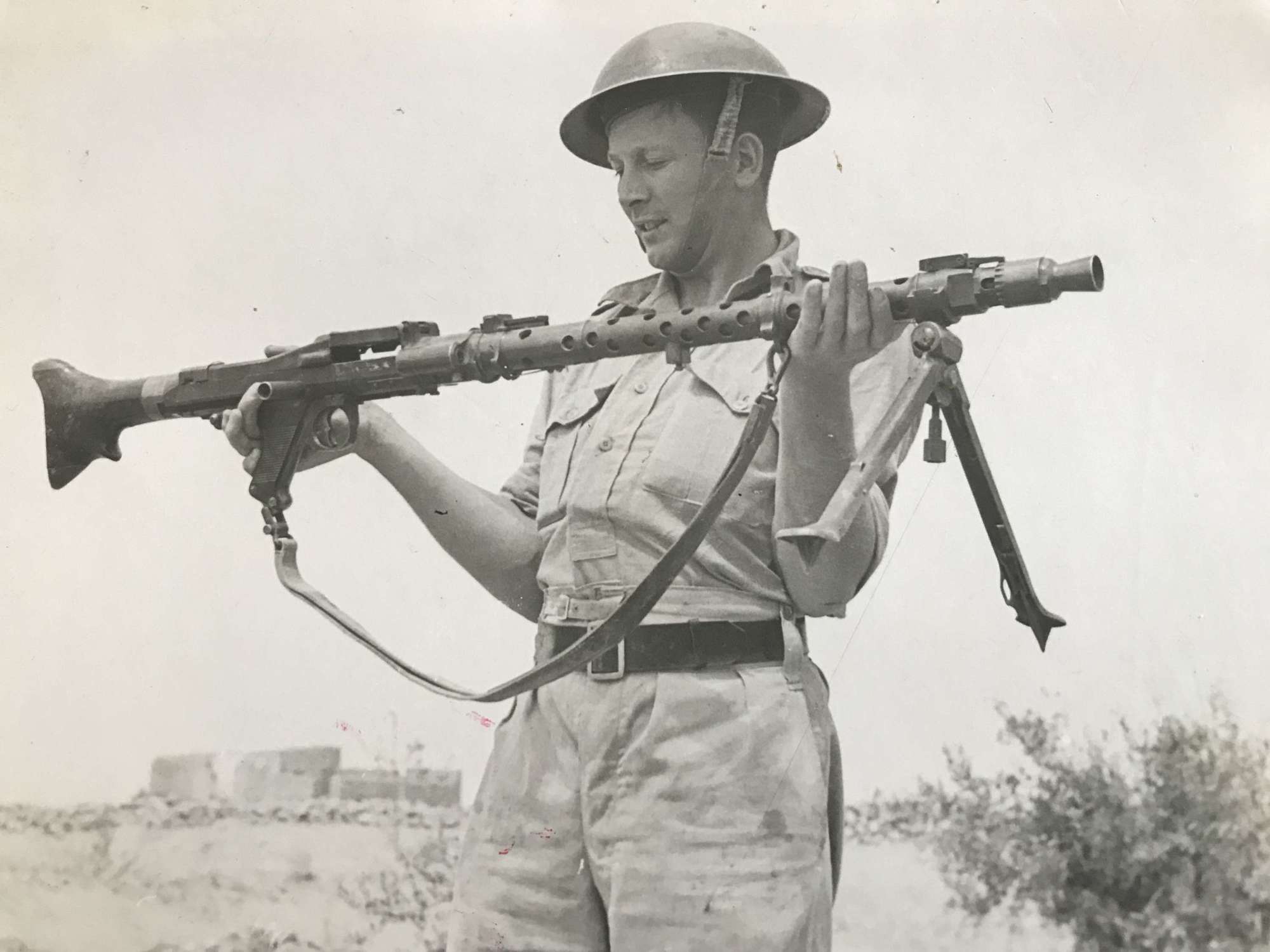 British press photograph of captured, M G.34 North Africa,