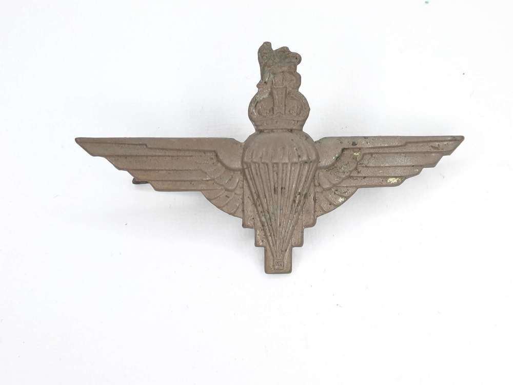 WW2 Parachute Regiment Beret Badge