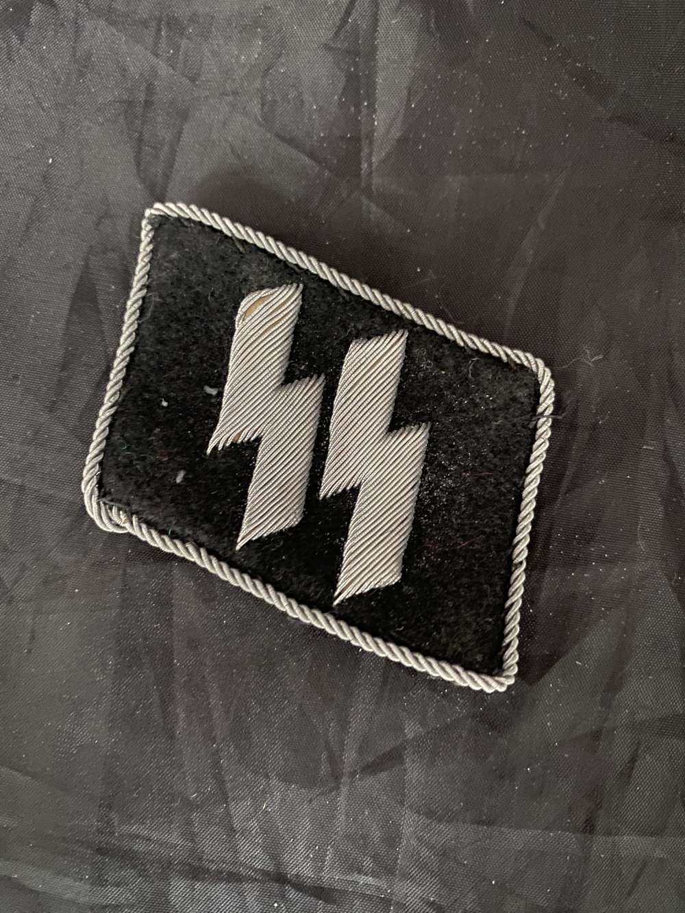 WW2 GERMAN SS OFICER'S COLLAR TAB