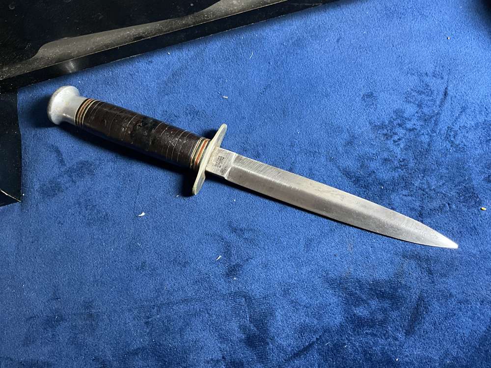 FIGHTING KNIFE 2WW 