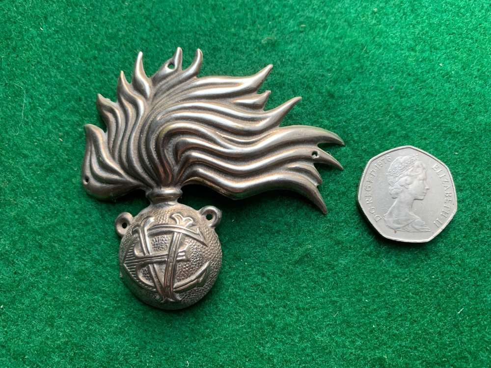 CARABINIERI REALI CAP BADGE