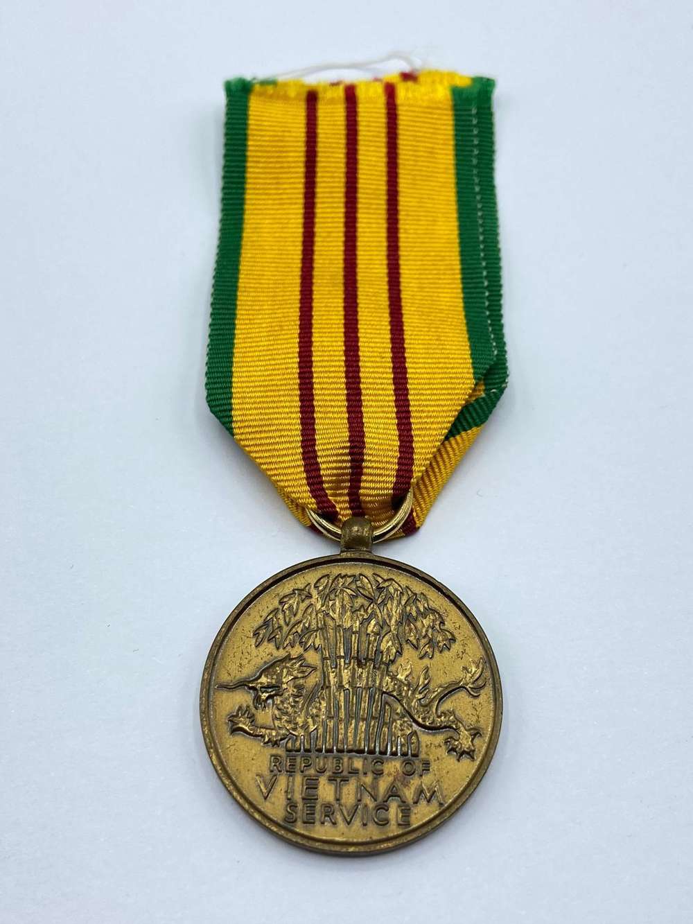 Post WW2 United States 1965 Vietnam Service Medal