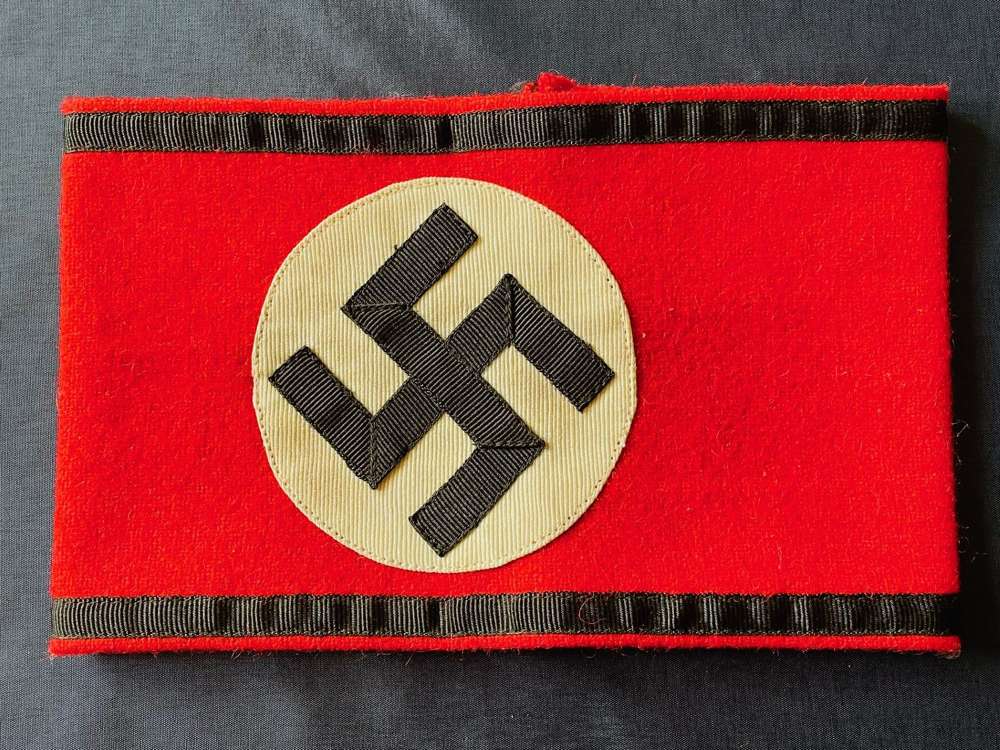 WWII ORIGINAL ALLGEMEINE SS ARMBAND THICK WOOL.