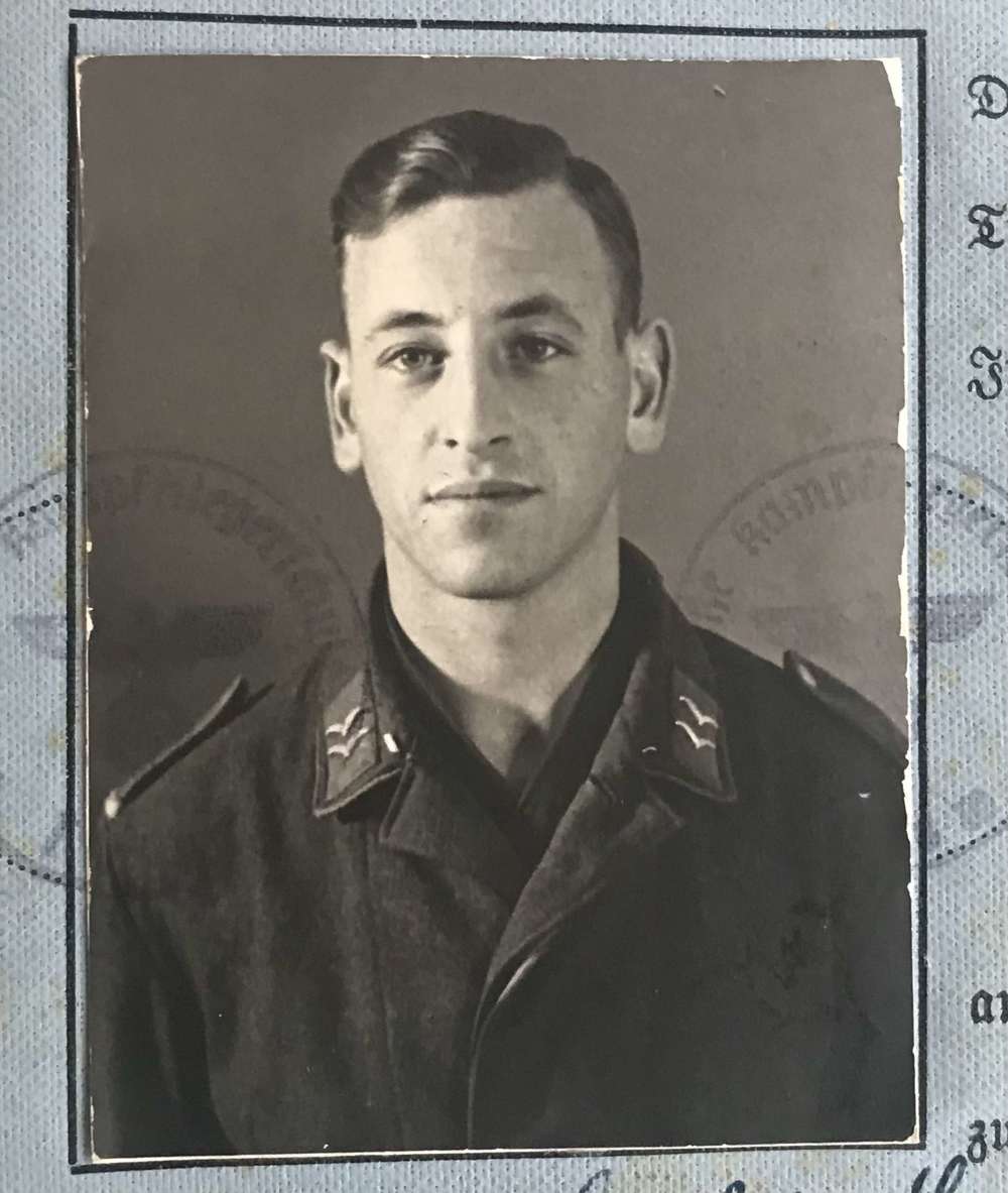 Luftwaffe radio operators flying licence FW 200 ( POW)