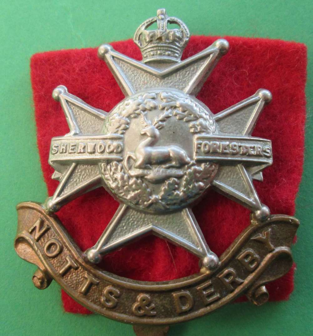 NOTTS AND DERBY CAP BADGE