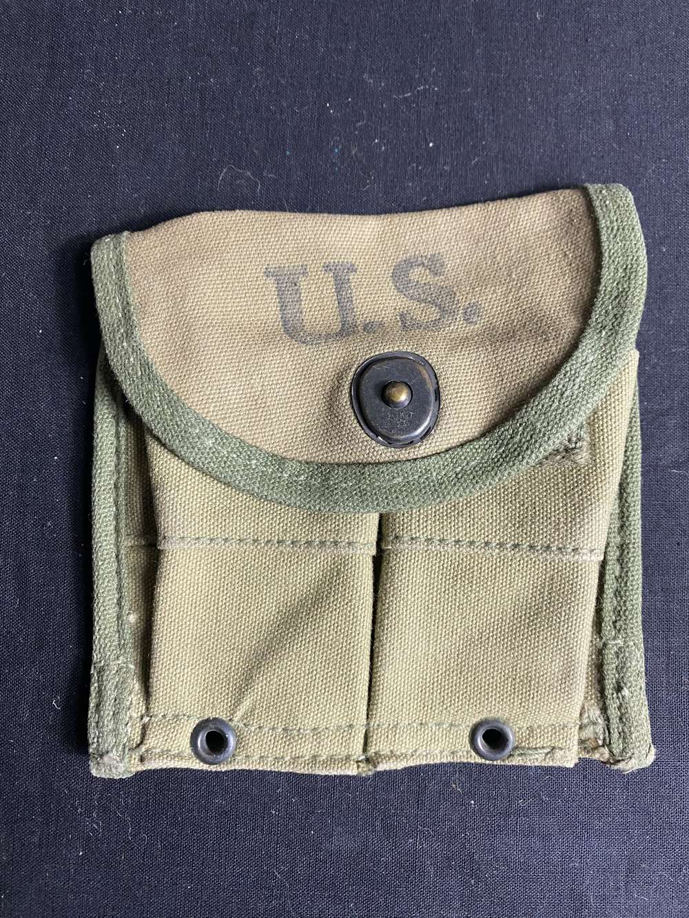 WW2 U.S. 1944 DATED M1 CARBINE MAGAZINE POUCH