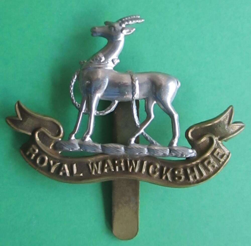 ROYAL WARWICKSHIRE REGIMENT CAP BADGE
