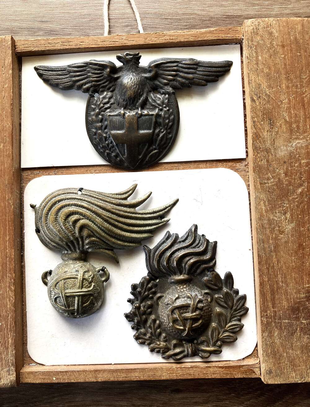 Italian Royal Carabinieri Badges