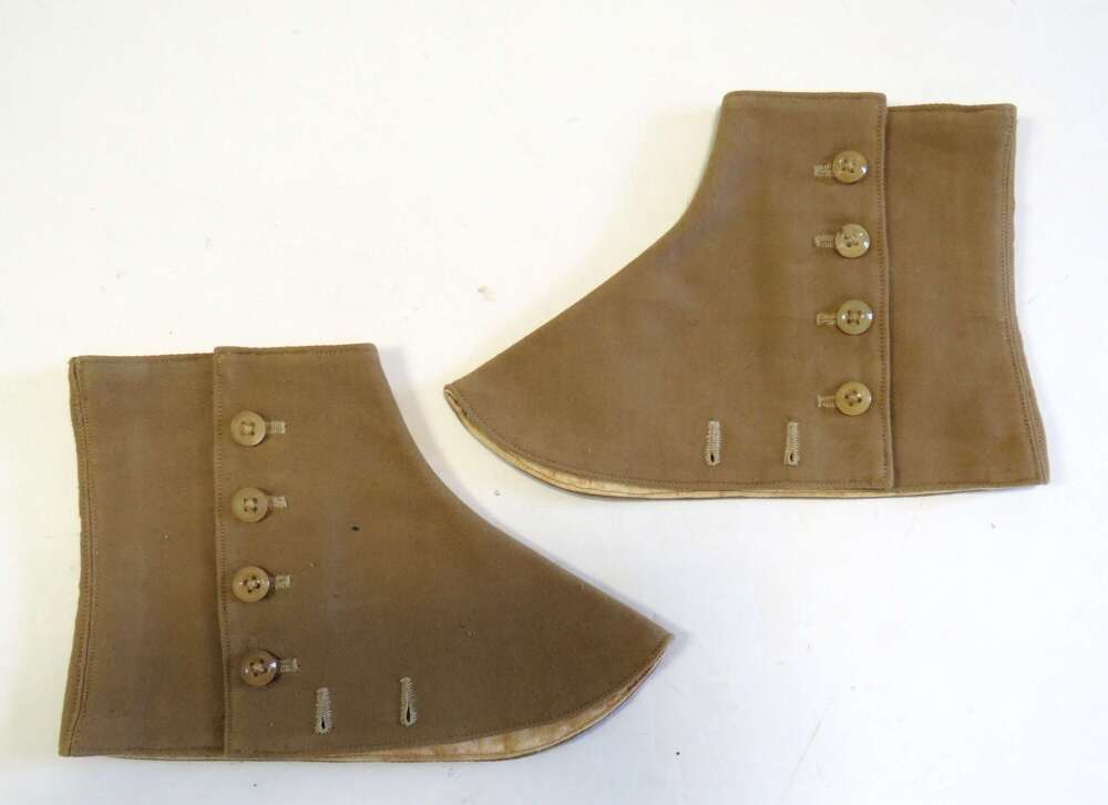 Pair of WW1 / WW2 Scottish Pattern Khaki Spats