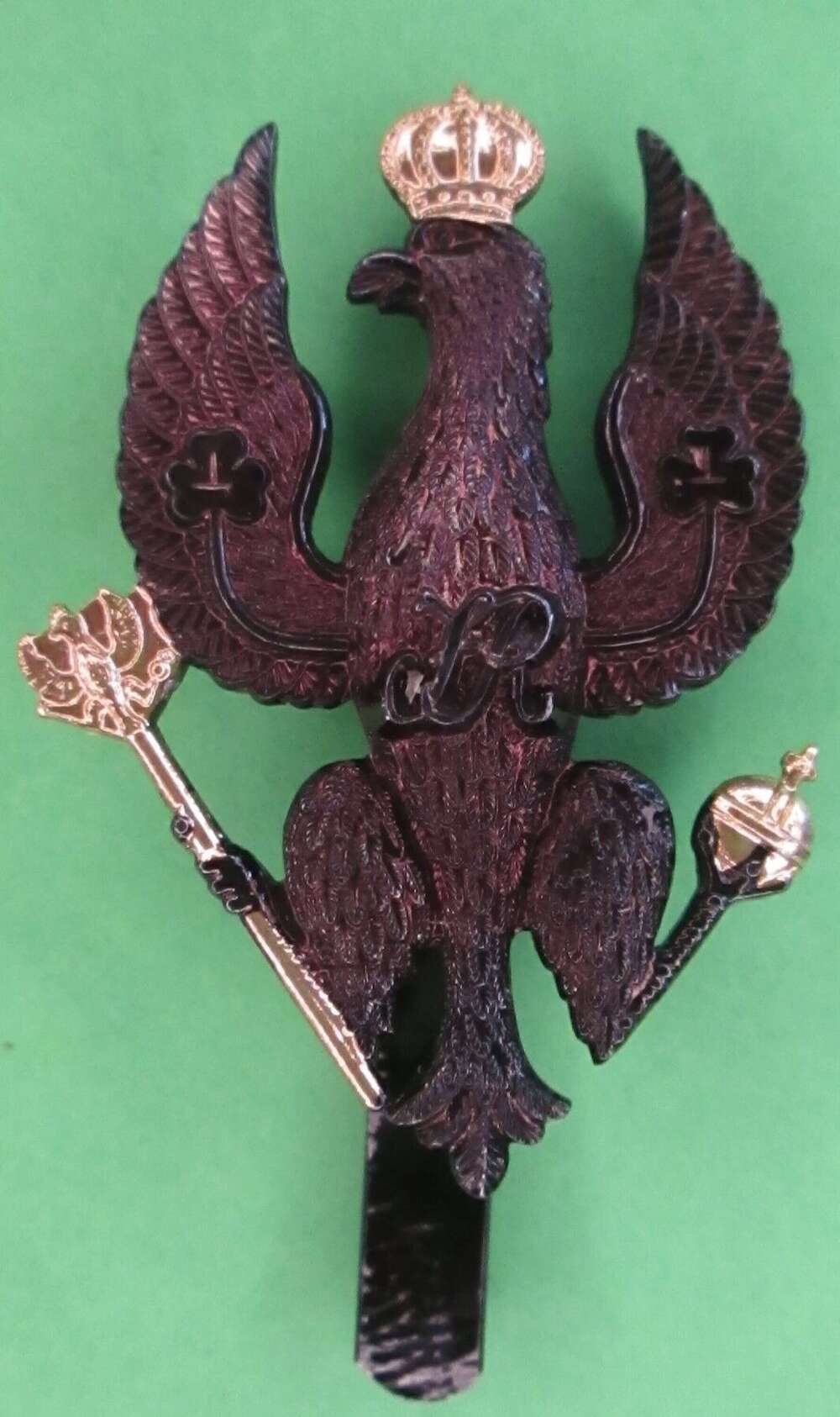 A King's Royal Hussars beret badge