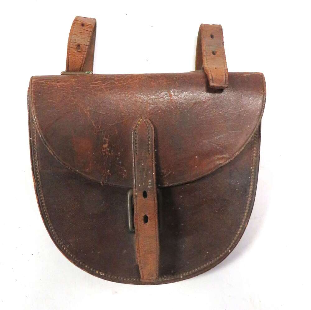 WW1 Dated 1918 Cavalry Pattern Horse Shoe Saddle Case