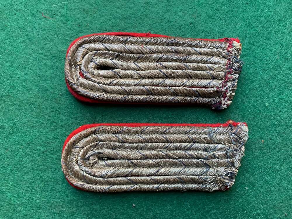 WORLD WAR ONE IMPERIAL GERMAN OFFICERS EPAULETTES