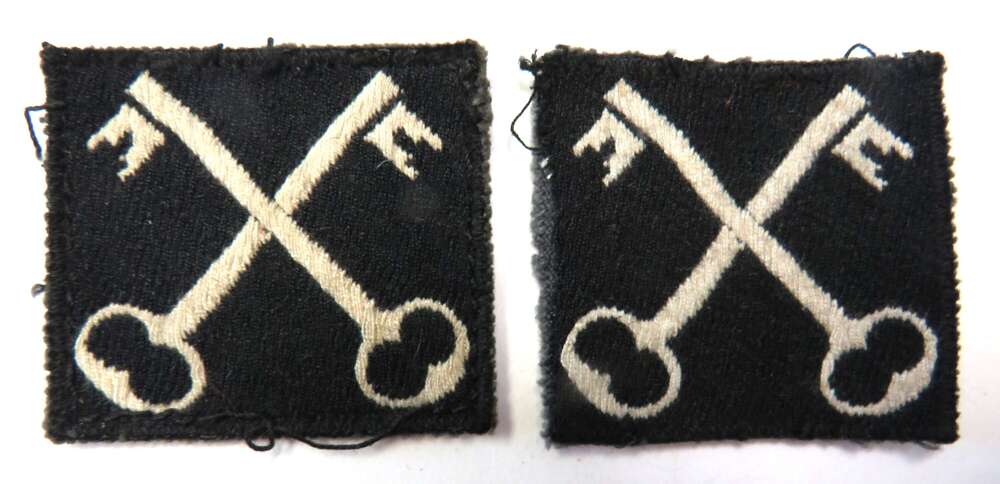 WW2 Pair of 2nd Infantry Division Formation Badges