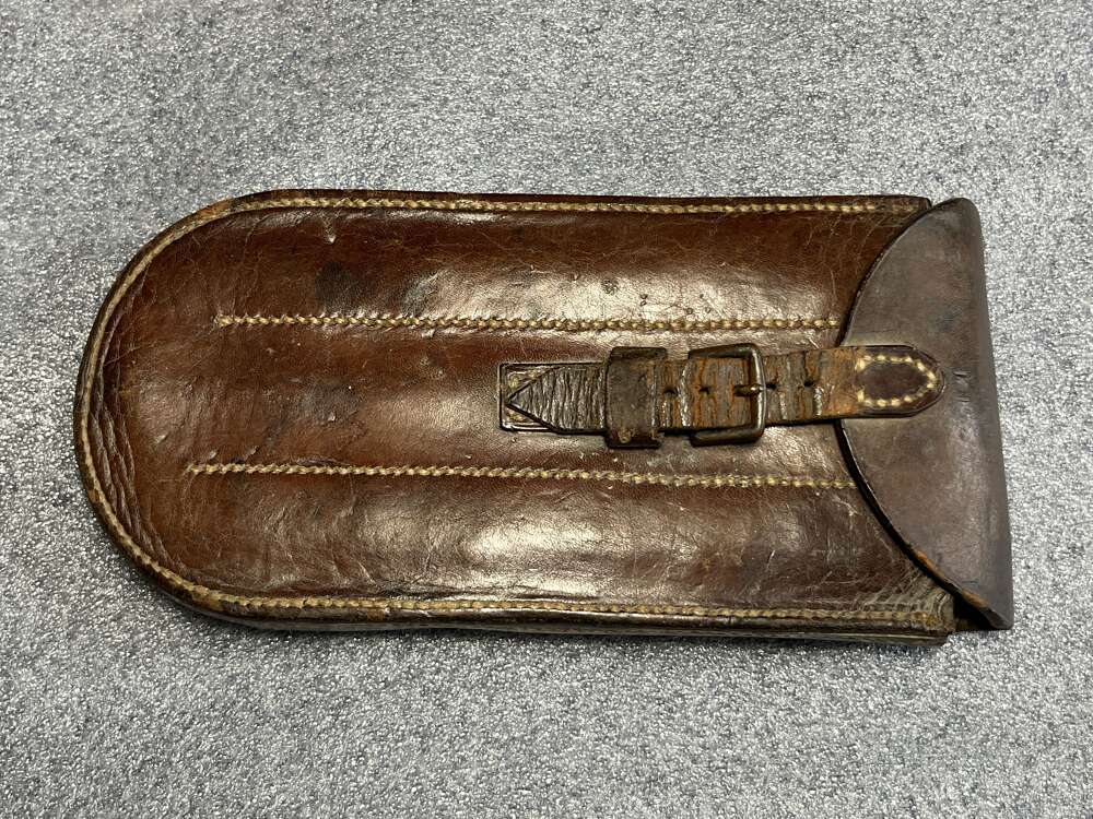 110) Very Nice Original WW1 British Army Issue Piccolo & Issue Case Dated 1915