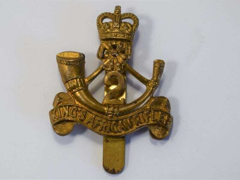 18) Good Original Post WW2 Cap Badge The 2nd Kings African Rifles