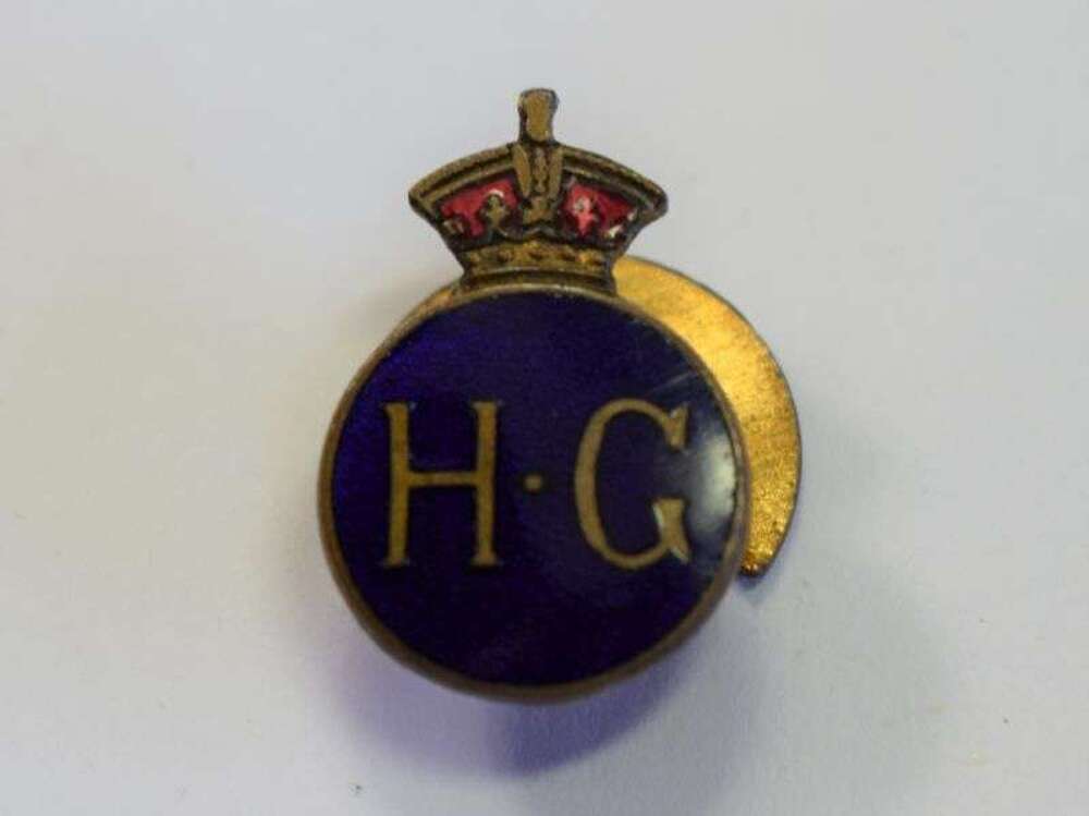 29) Excellent Original WW2 Round Home Guard Lapel Badge