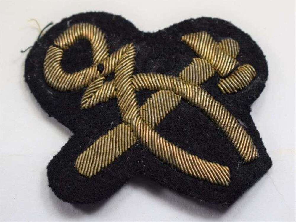 38 Vintage REME Artificers Removeable Bullion Trade Badge