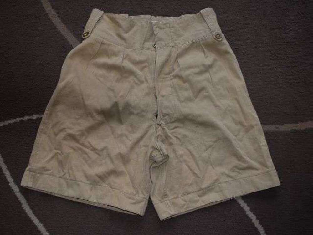 90) Good Original Unissued British Army Khaki Drill Shorts. 1950s?