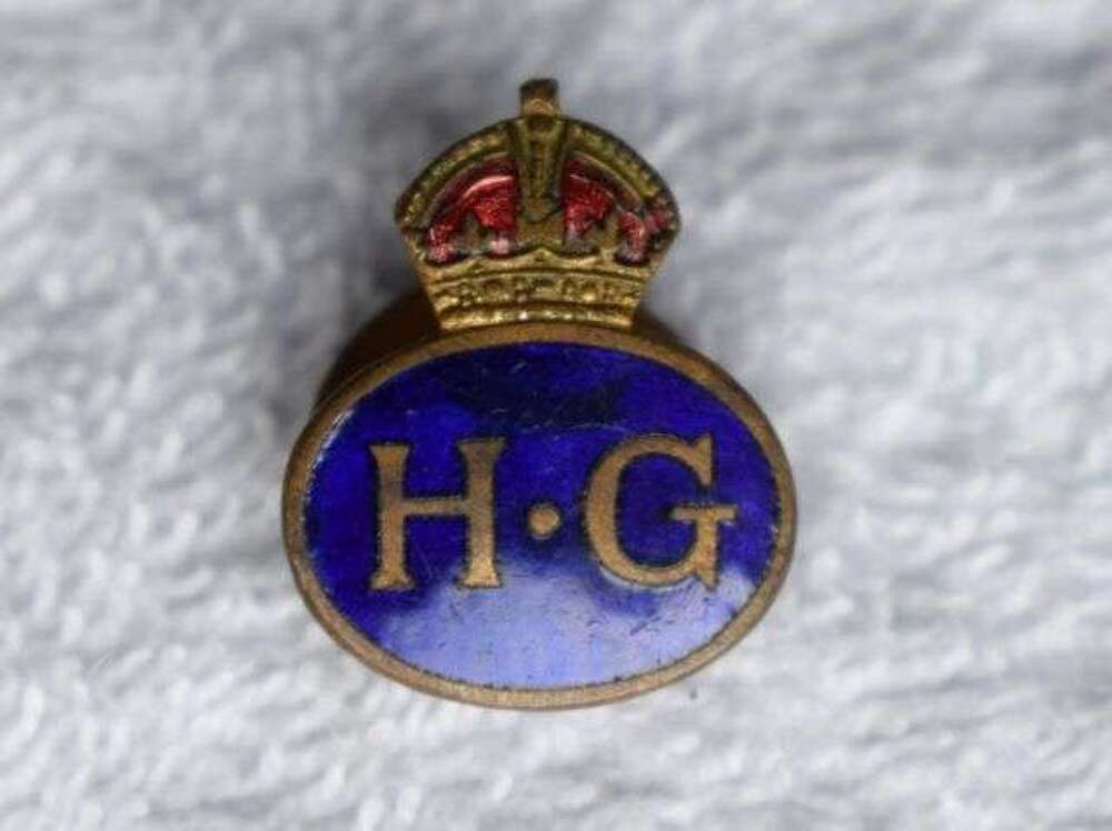 18) Nice Wartime Home Guard Brass & Enamel Lapel Badge