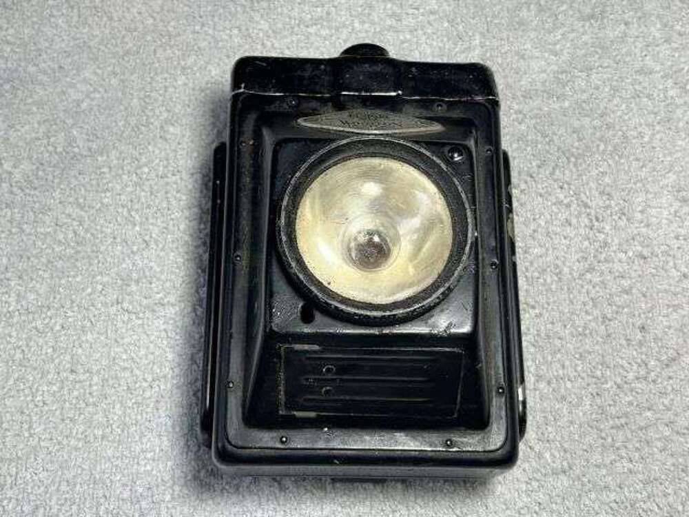 30) Excellent Original 1920s - WW2 RAF Issue The Wootton Lantern AM  5A/1540