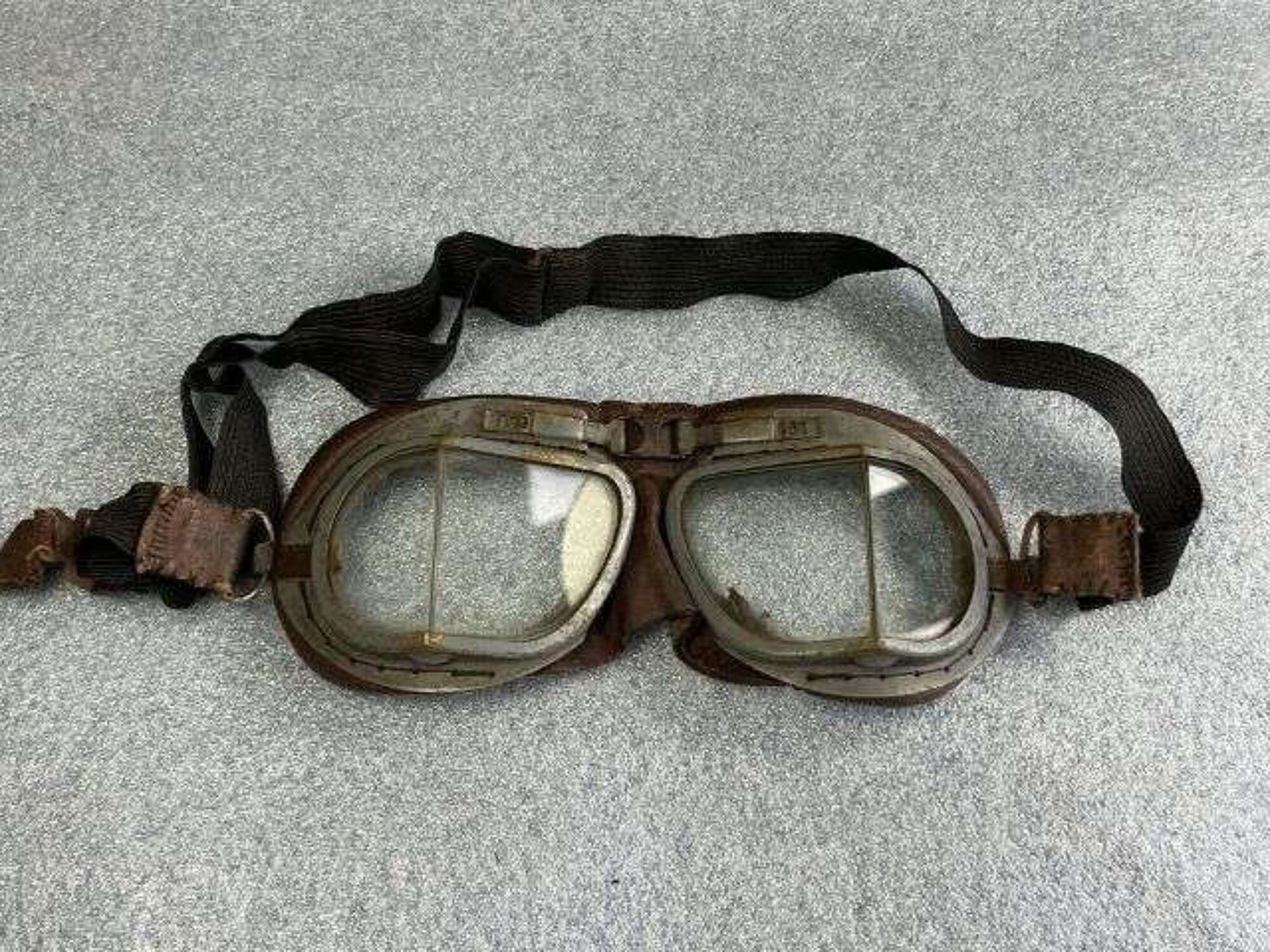 65) Good Original Vintage RAF Issue MKVIII Flying Goggles In Used Condition