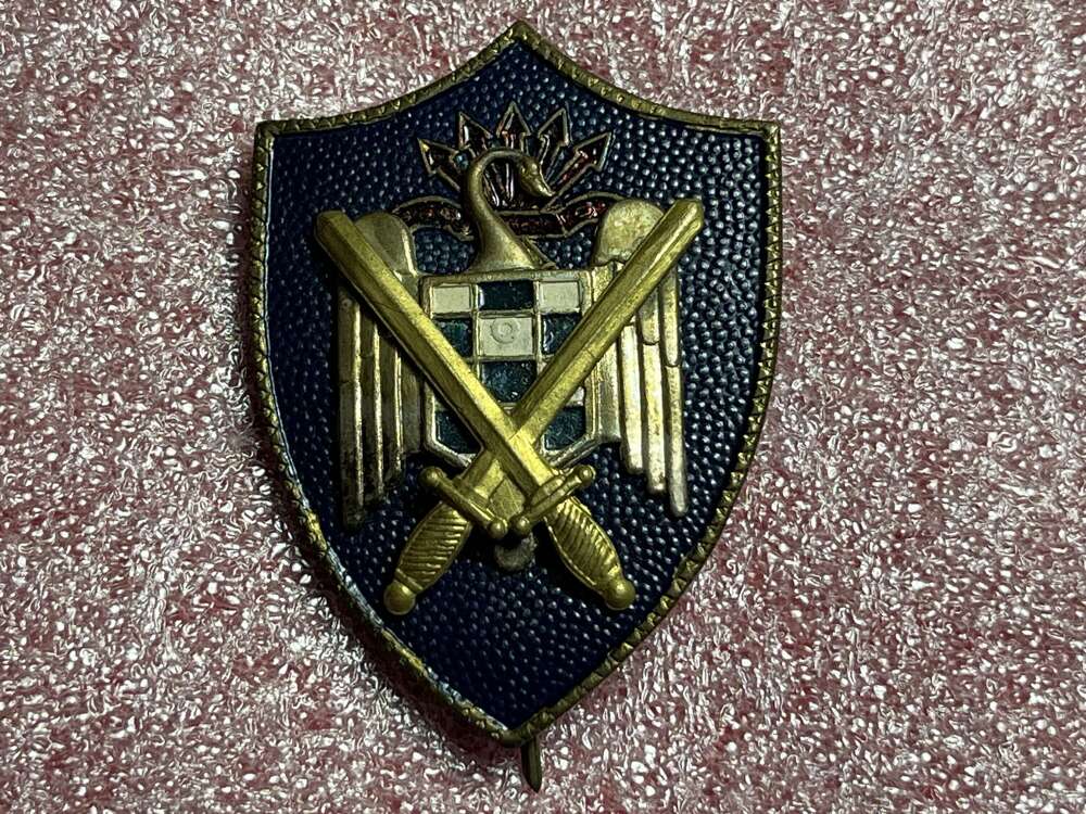 8) Excellent Original Spanish Civil War? Fascist Students Shield Badge