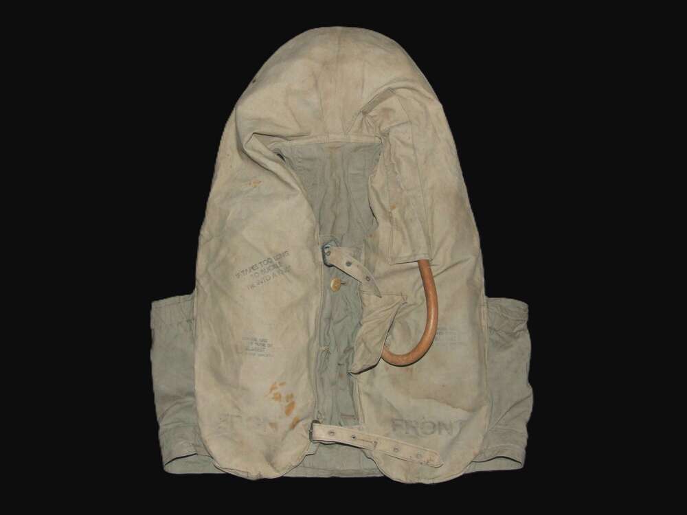 1940 Dated RAF 32 Pattern Life Preserver (Mae West)