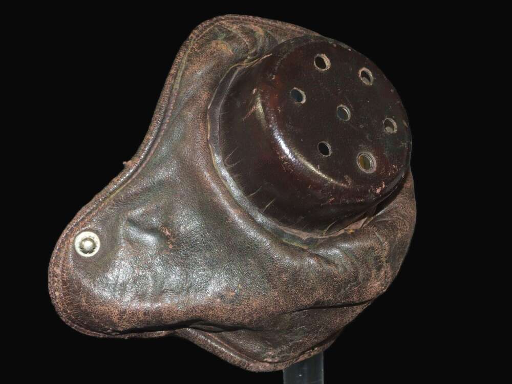 WW1 / 1920s US Army Air Service Microphone Mask