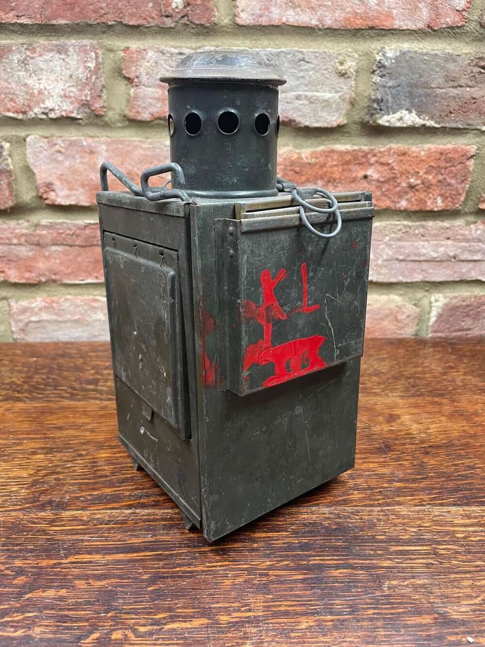 Signal Lamp (1)